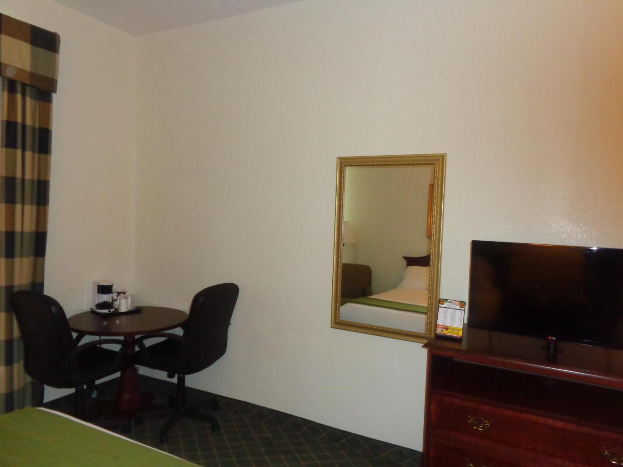 Ruskin Inn Tampa-Sun City Center Экстерьер фото