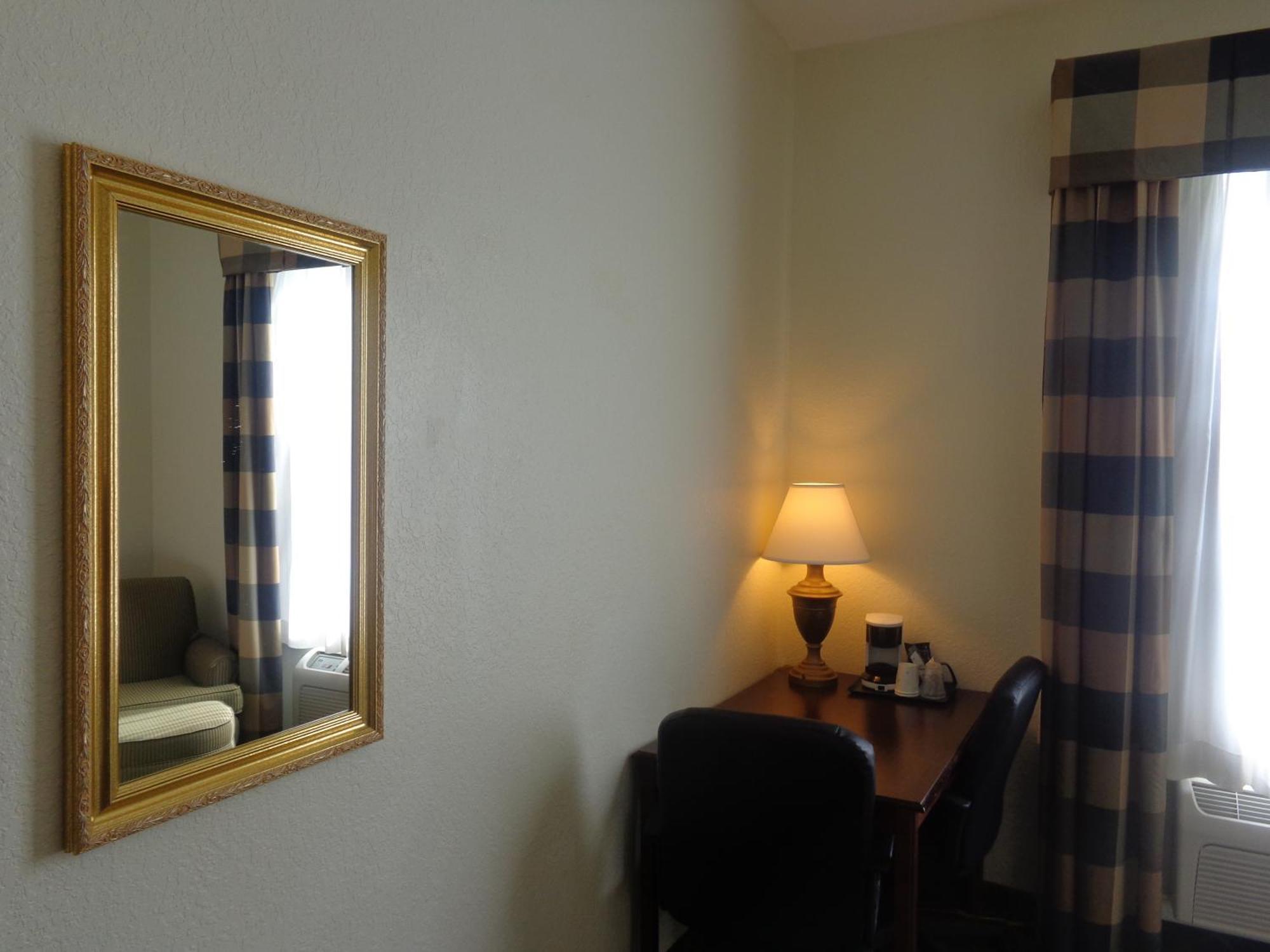 Ruskin Inn Tampa-Sun City Center Экстерьер фото